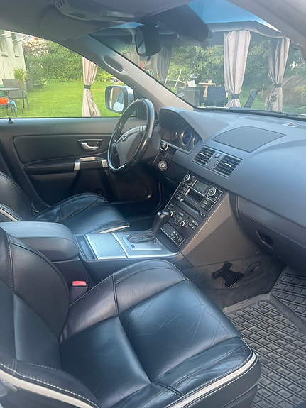 Volvo XC90 6 of 8
