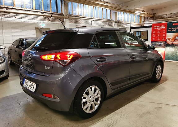 Hyundai i20 3 of 15