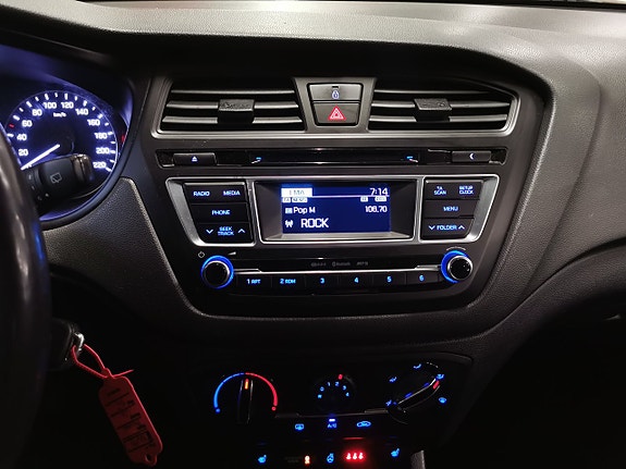 Hyundai i20 14 of 15