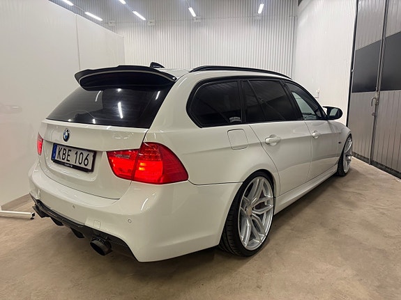 BMW 335d 11 of 30