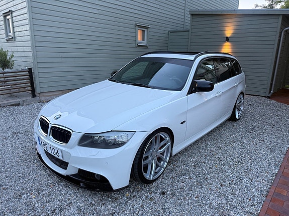 BMW 335d 2 of 30