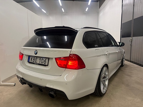 BMW 335d 12 of 30