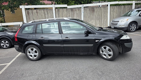 Renault Megane II 3 of 5
