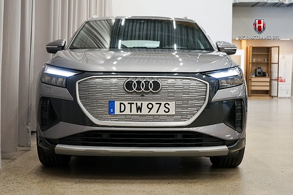 Audi Q4 e-tron 6 of 22