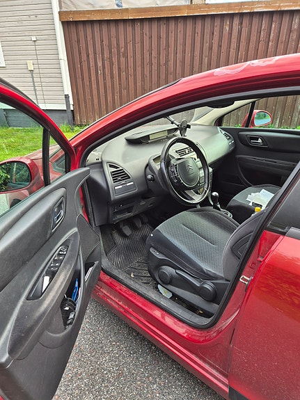 Citroen C4 3 of 5