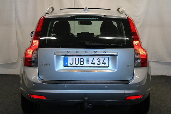 Volvo V50 7 of 30