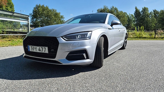 Audi A5 2 of 15