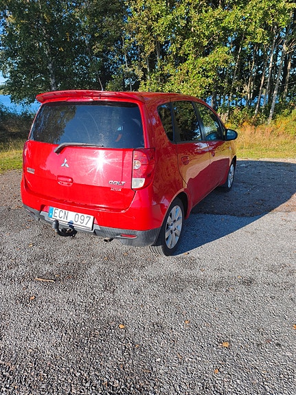 Mitsubishi Colt 5 of 8