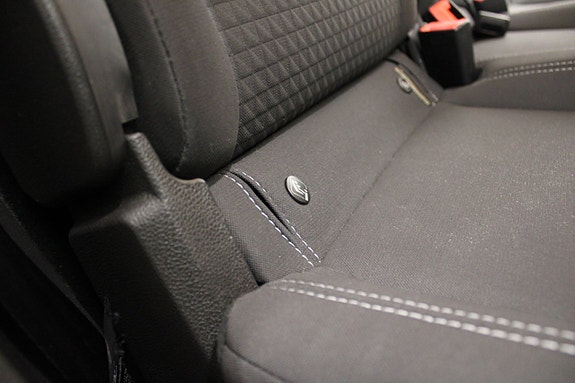 Ford C-Max 13 of 28