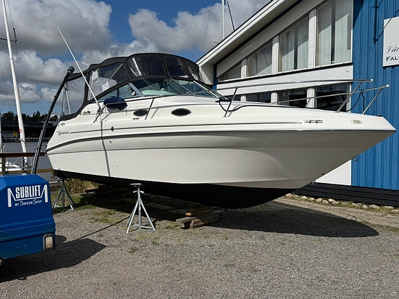 Sea Ray Sundancer 240 -96  super fräsh ! (Även byte mot +30 fot och pengar) 2 of 18