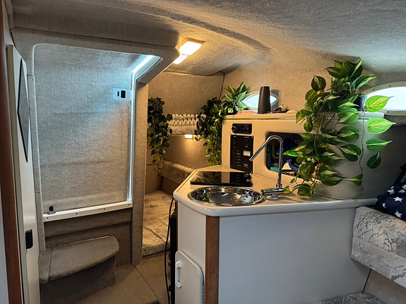 Sea Ray Sundancer 240 -96  super fräsh ! (Även byte mot +30 fot och pengar) 6 of 18