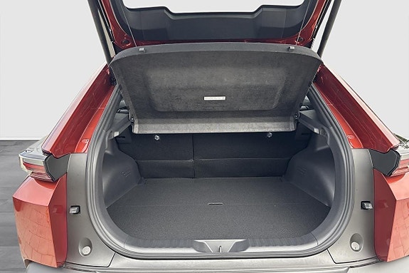Toyota C-HR 12 of 12