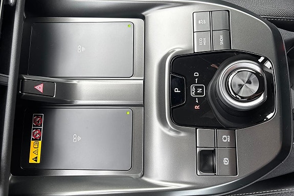Toyota C-HR 10 of 12