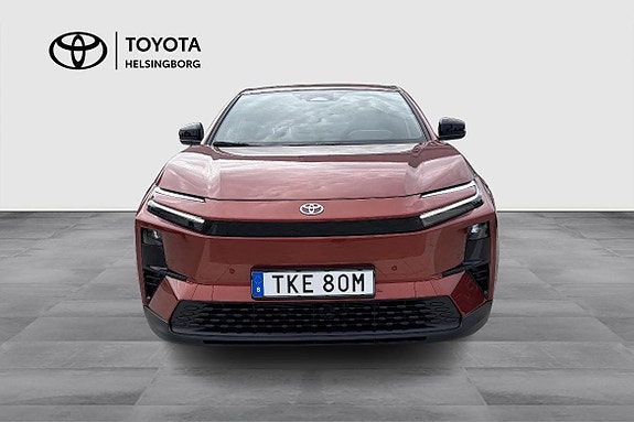 Toyota C-HR 2 of 12