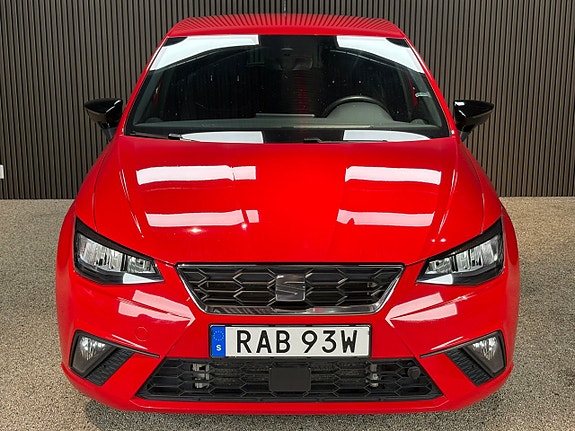 Seat Ibiza 2 of 16
