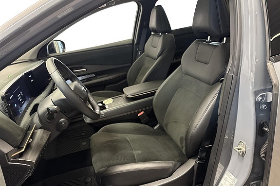 Nissan Ariya 12 of 20