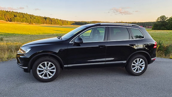 Volkswagen Touareg 3 of 10