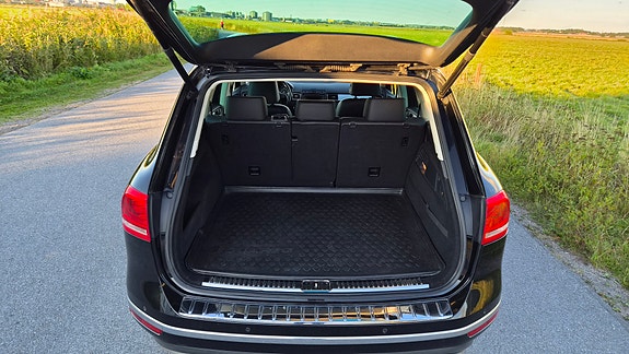 Volkswagen Touareg 10 of 10