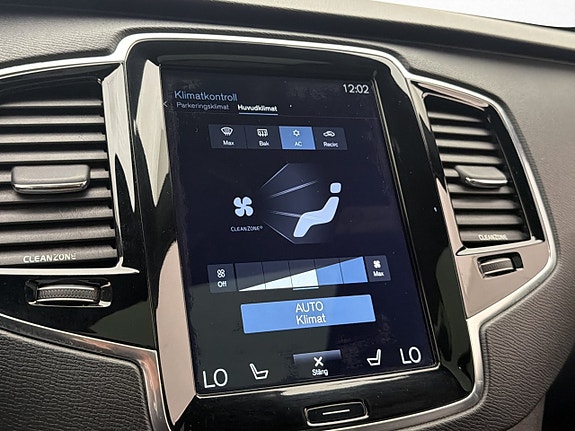 Volvo XC90 29 of 30