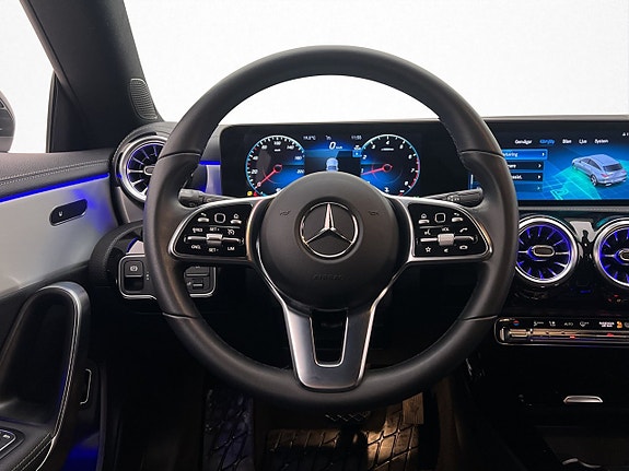 Mercedes-Benz CLA200 13 of 30