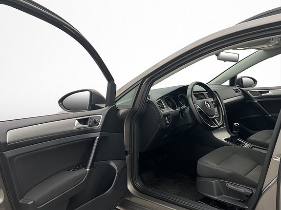 Volkswagen Golf V 11 of 29