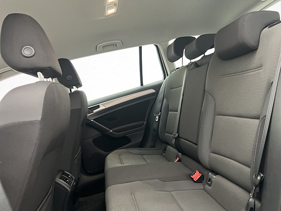 Volkswagen Golf V 17 of 29