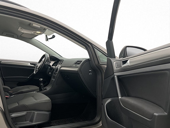 Volkswagen Golf V 16 of 29