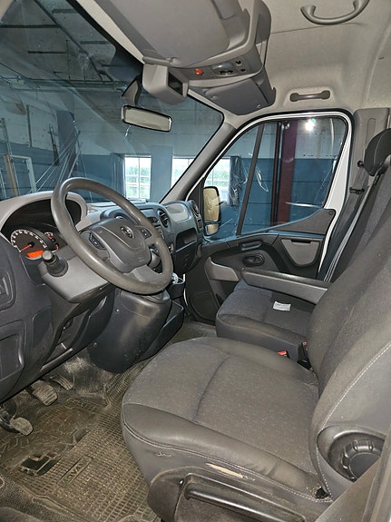 Opel Movano 7 of 9