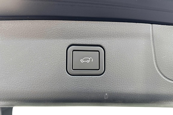 Mazda CX-6e 19 of 30