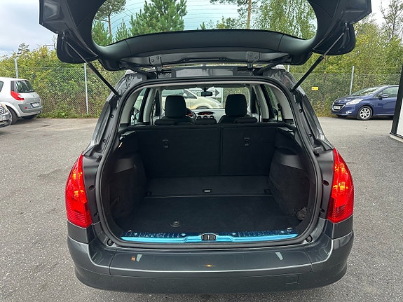 Peugeot 308 SW 20 of 20