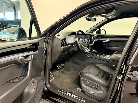 Volkswagen Touareg 5 of 24