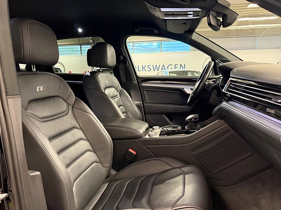 Volkswagen Touareg 13 of 24