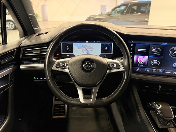 Volkswagen Touareg 15 of 24