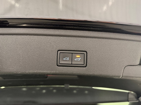 Volkswagen Touareg 23 of 24
