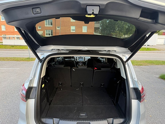 Ford S-MAX 7 of 8