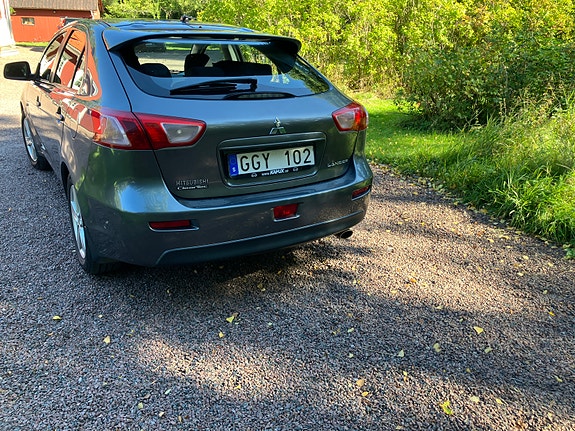 Mitsubishi Lancer 5 of 9