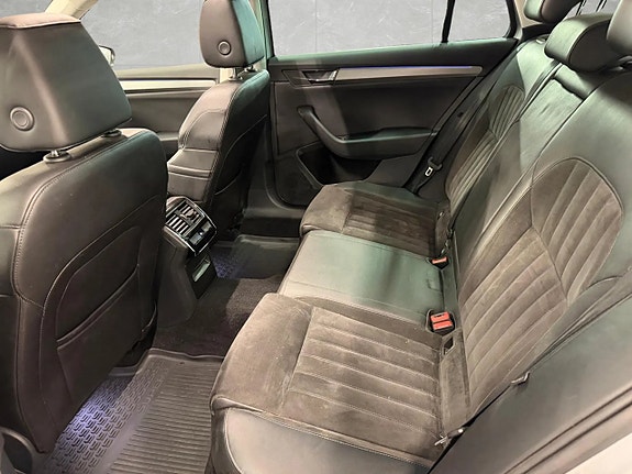 Skoda Superb 12 of 16