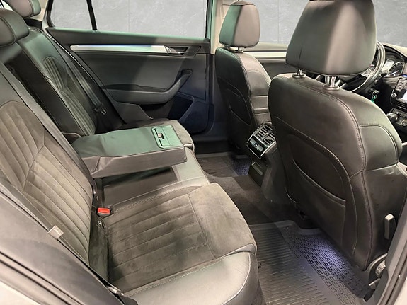 Skoda Superb 11 of 16