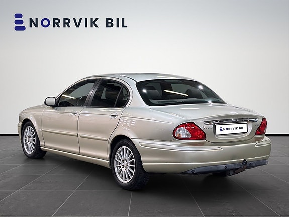 Jaguar X-TYPE 5 of 26