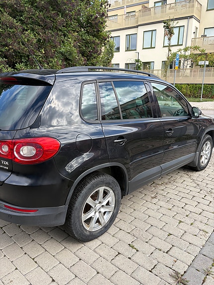 Volkswagen Tiguan 4 of 10