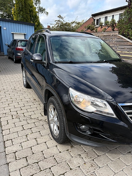 Volkswagen Tiguan 3 of 10