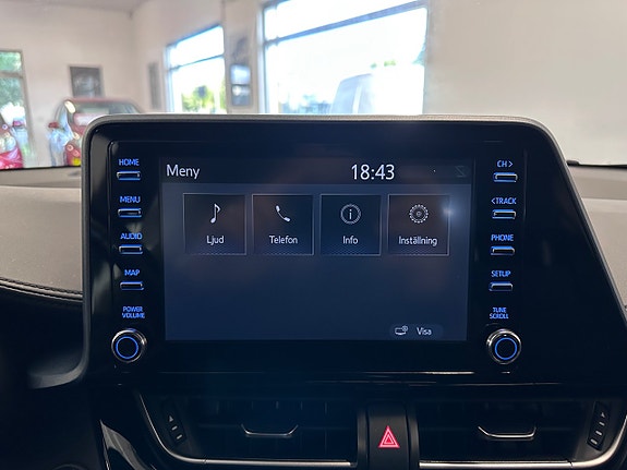 Toyota C-HR 23 of 26