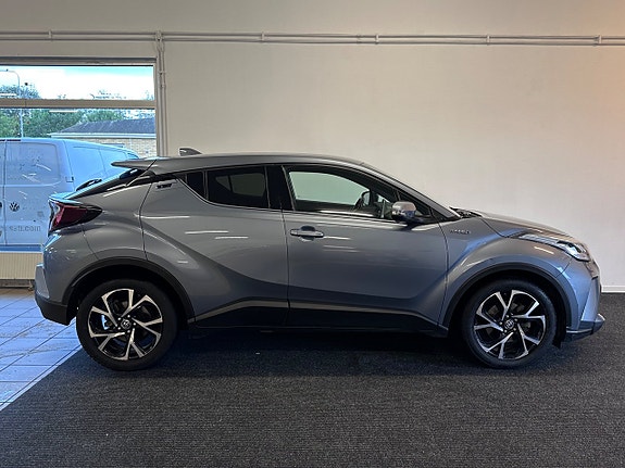 Toyota C-HR 6 of 26