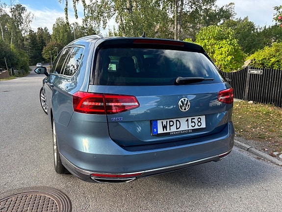 Volkswagen Passat 6 of 11