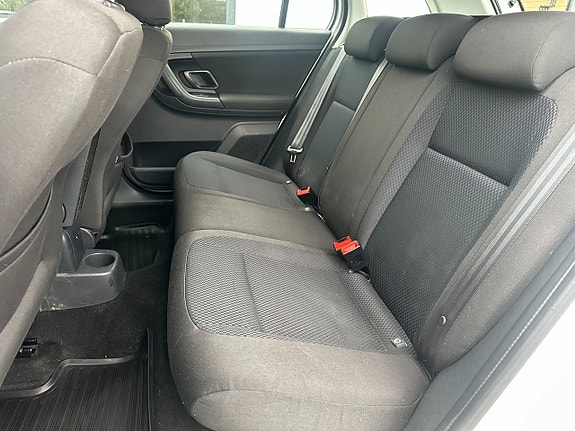 Skoda Fabia 15 of 18