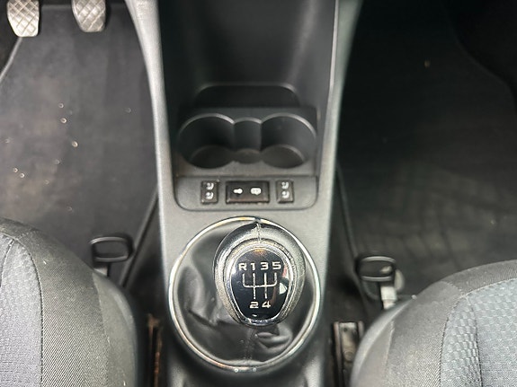 Skoda Fabia 9 of 18