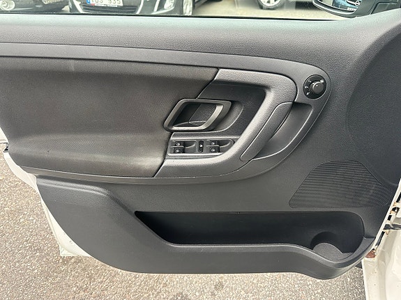 Skoda Fabia 17 of 18