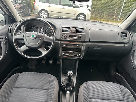Skoda Fabia 7 of 18