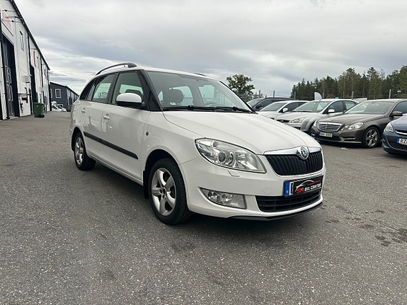 Skoda Fabia 2 of 18