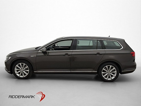 Volkswagen Passat 4 of 28